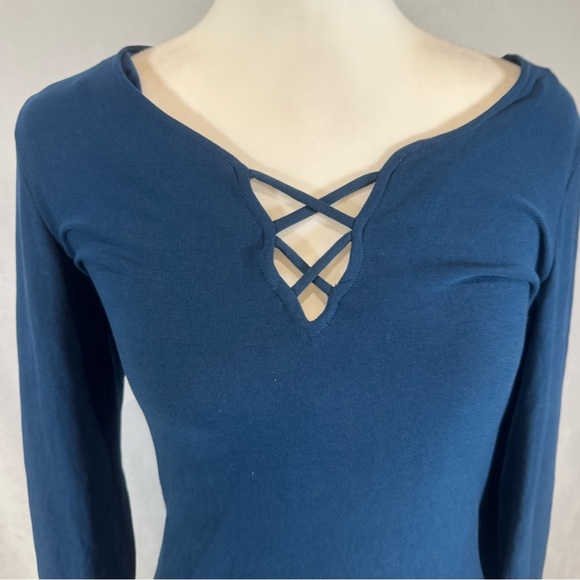 Derek Heart long sleeve cross front bodycon mini dress size medium NWOT - Picture 2 of 5